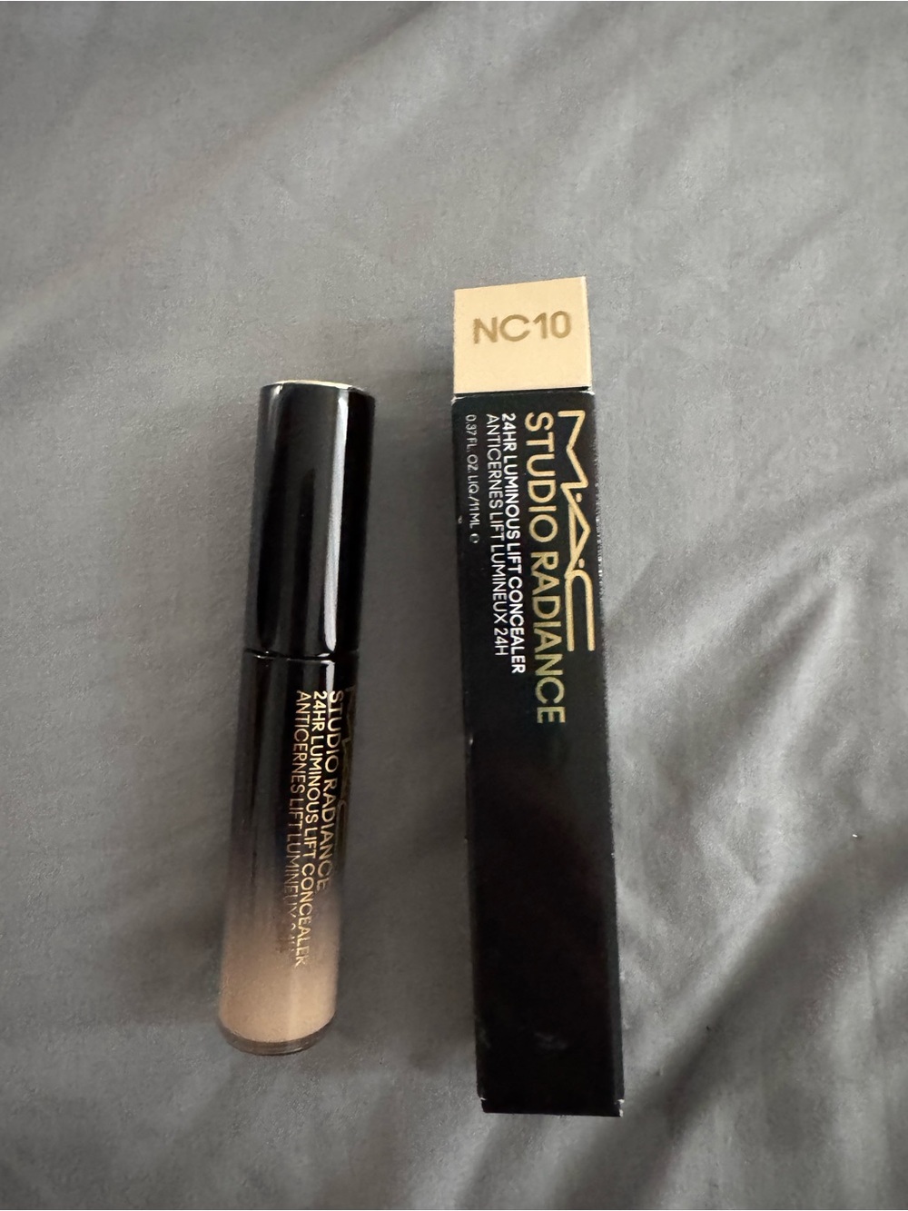 MAC Cosmetics Studio Radiance Liquid Concealer - NC10 Light Beige